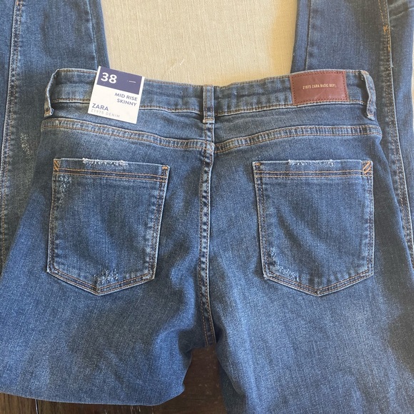 👖🍁NWT ZARA skinny jeans🍂👖 - Picture 3 of 4